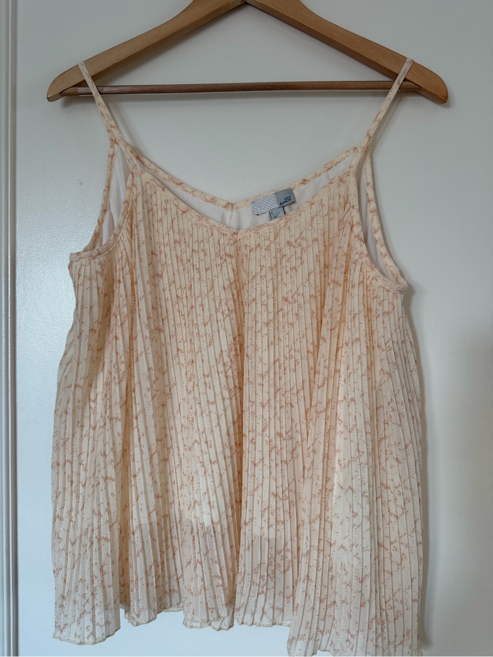 NEW Pleated Cream Floral Tank Top size L